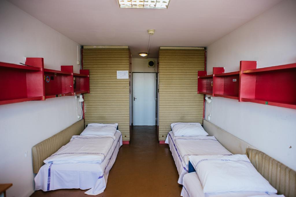 City Hostel Pest 35. Budapest Room photo